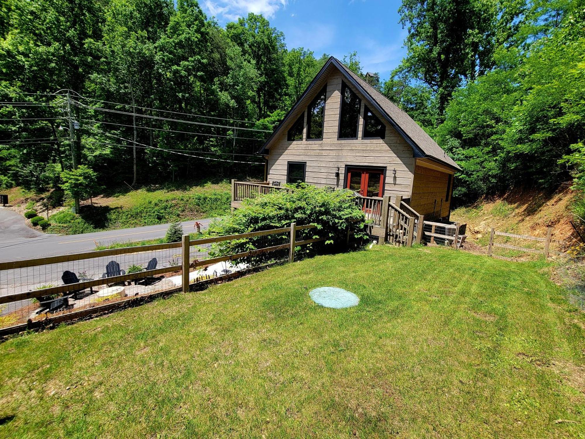 Lil Cabin In The Cove! Mtn Views, Theater, Hot Tub, Games, King Beds, Prime Location! Sevierville Eksteriør bilde
