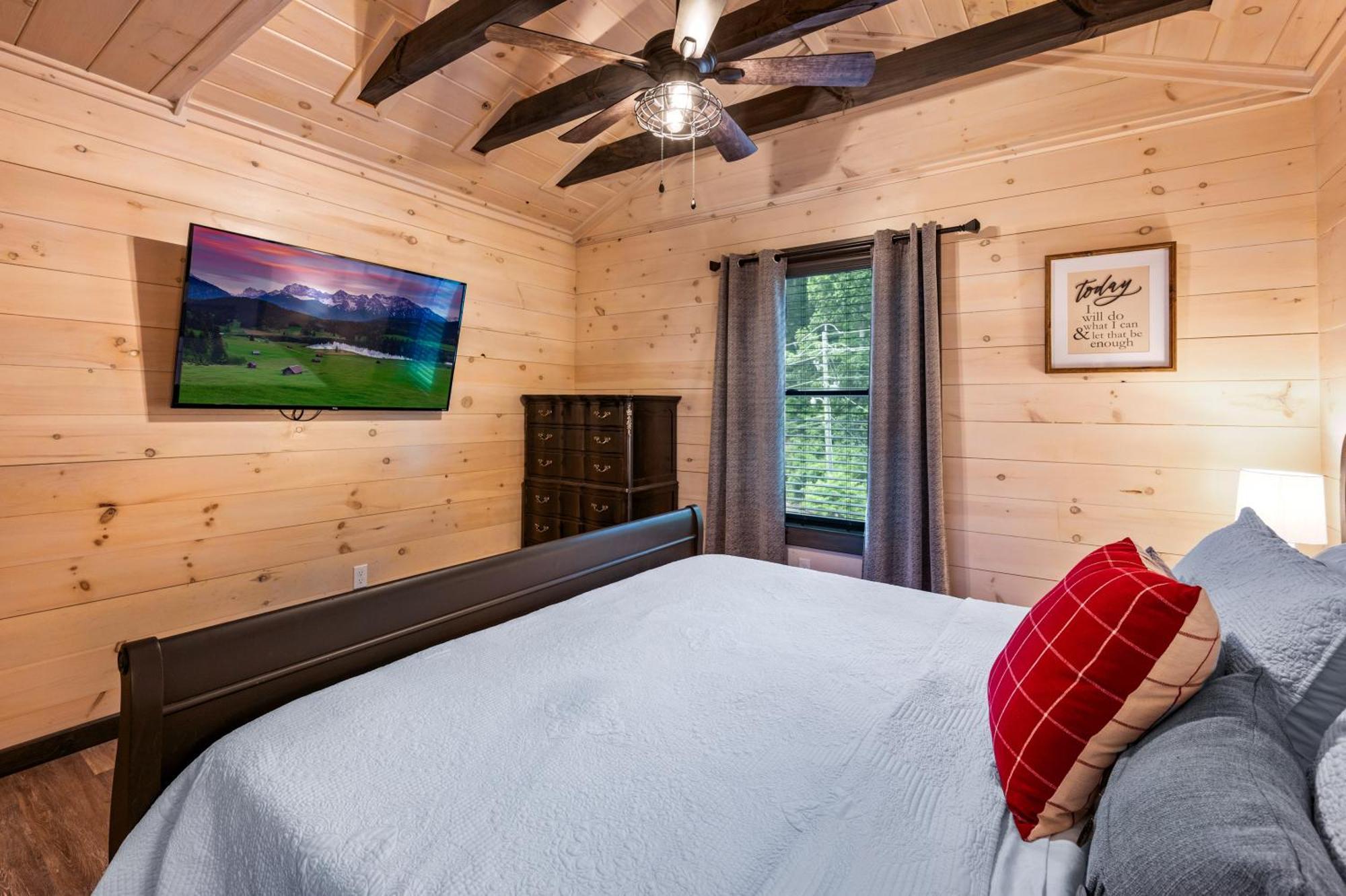 Lil Cabin In The Cove! Mtn Views, Theater, Hot Tub, Games, King Beds, Prime Location! Sevierville Eksteriør bilde