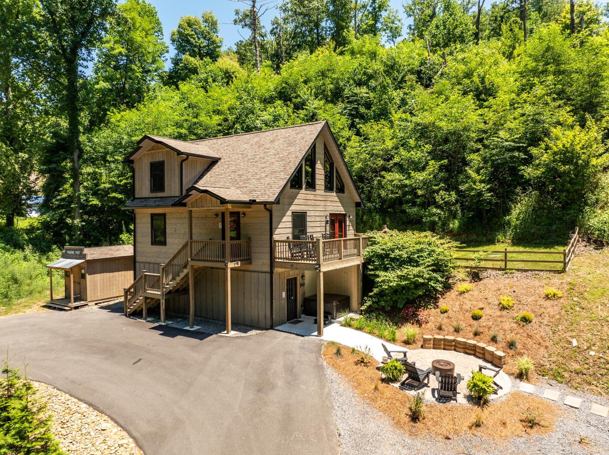 Lil Cabin In The Cove! Mtn Views, Theater, Hot Tub, Games, King Beds, Prime Location! Sevierville Eksteriør bilde